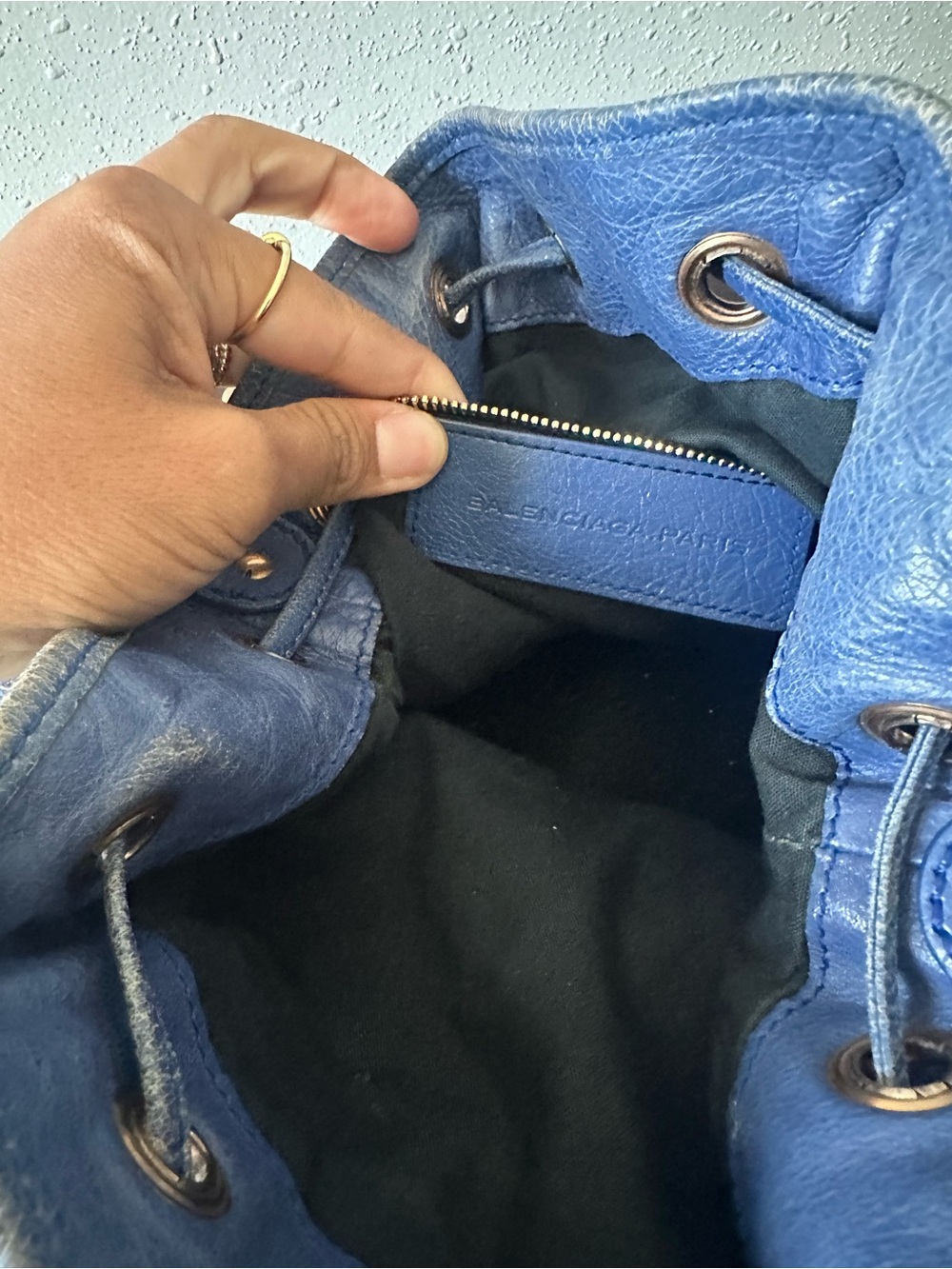 Balenciaga Distressed Blue Leather Drawstring Mini Bucket Bag - Picture 6 of 6